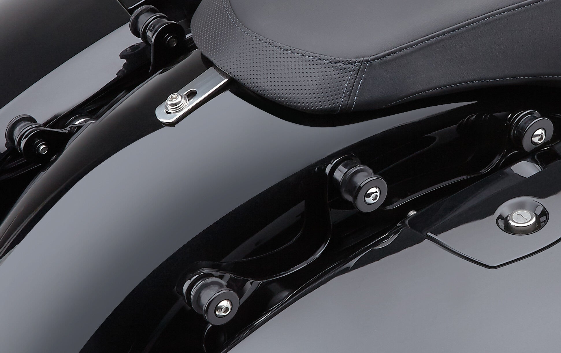 BACKREST DOCKING KIT BLACK CHIEFTAIN 14-22