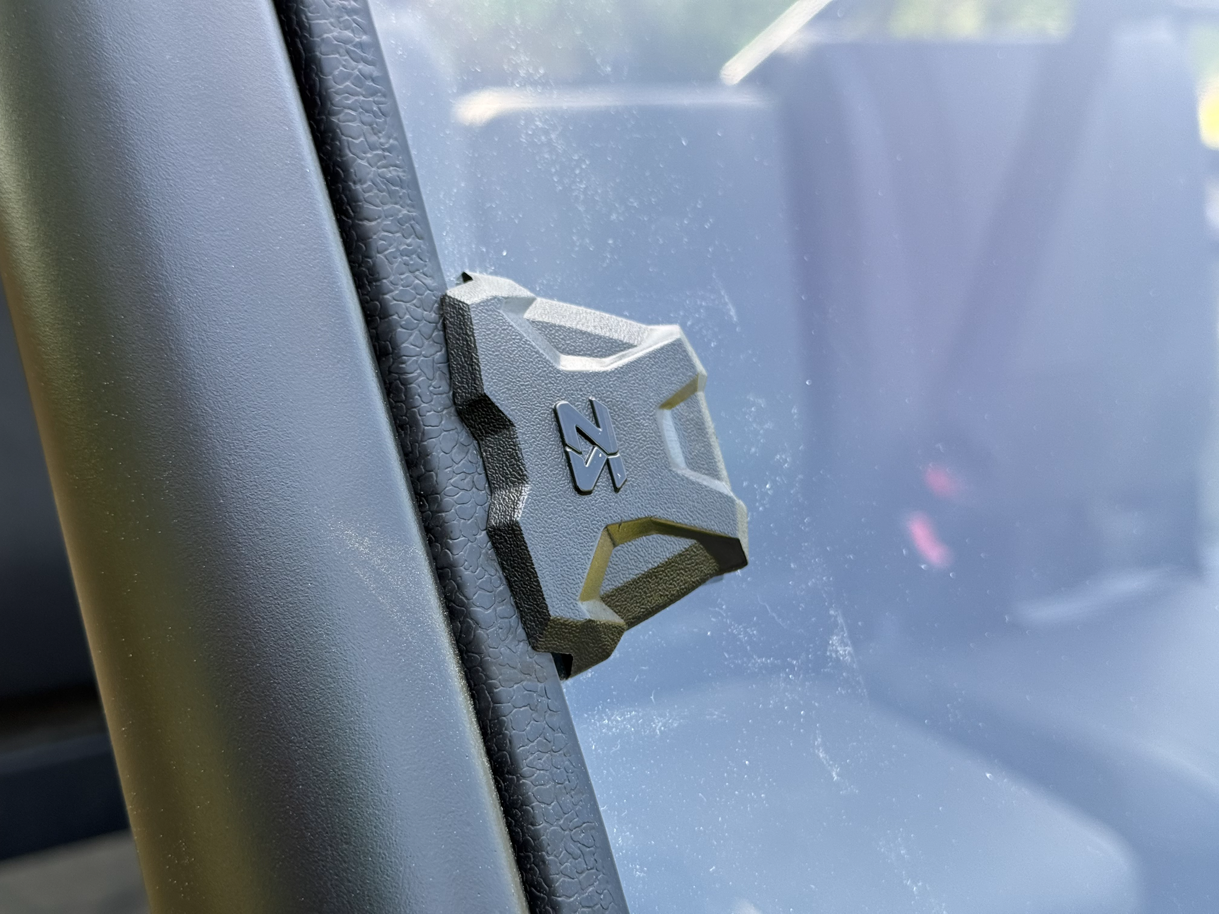 VERSA VENTED WINDSHIELD UV RESISTANT
