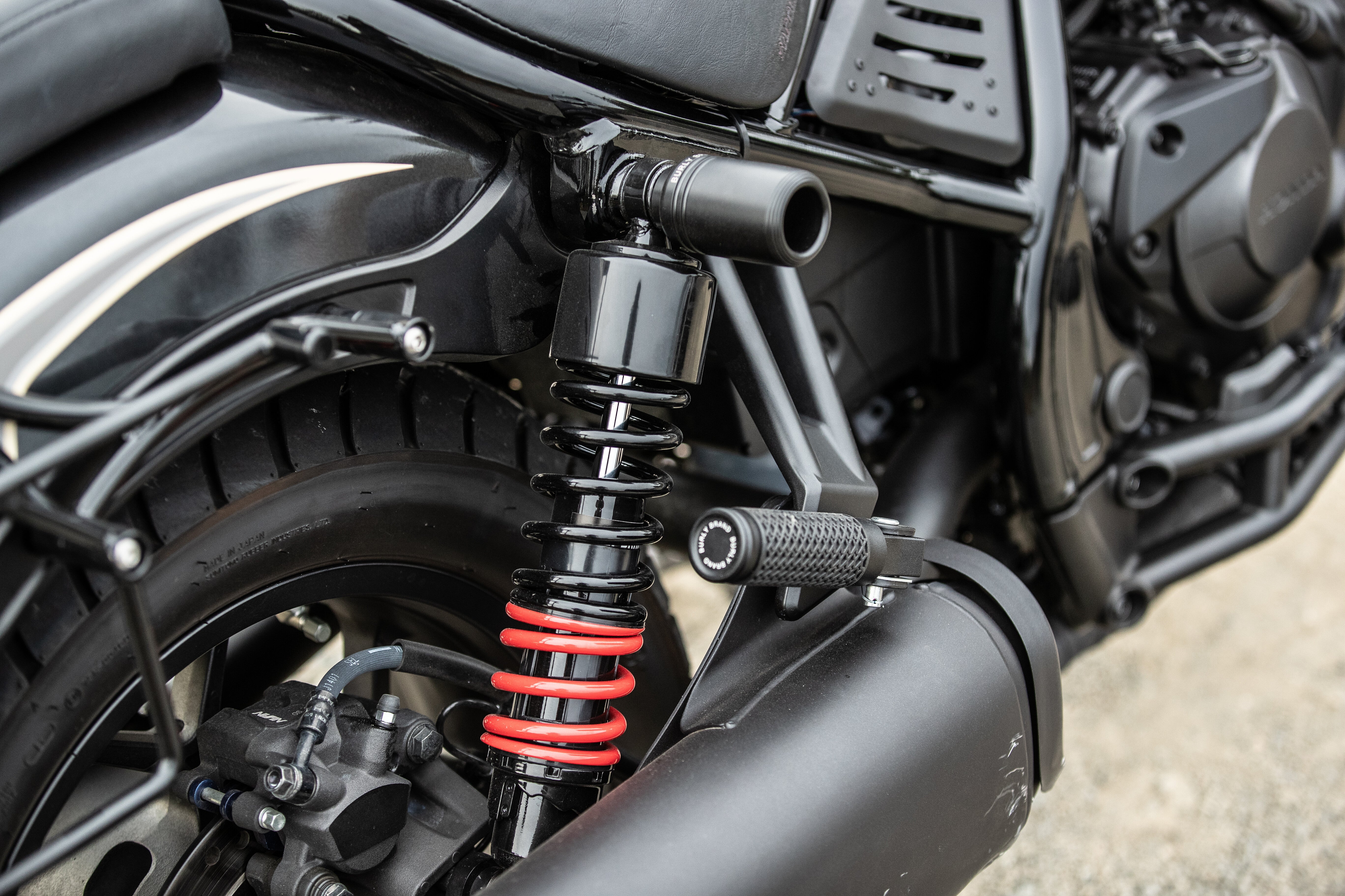 STILETTO SHOCKS 13" PR BLACK HON