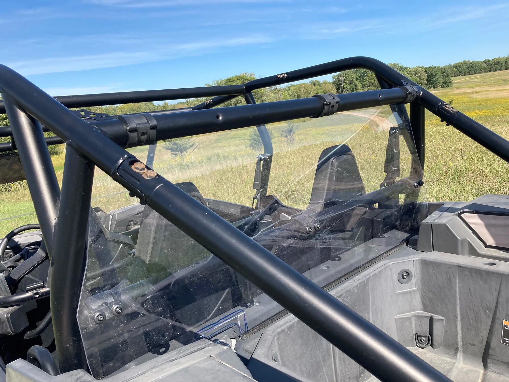 POLY REAR WINDSHIELD POL