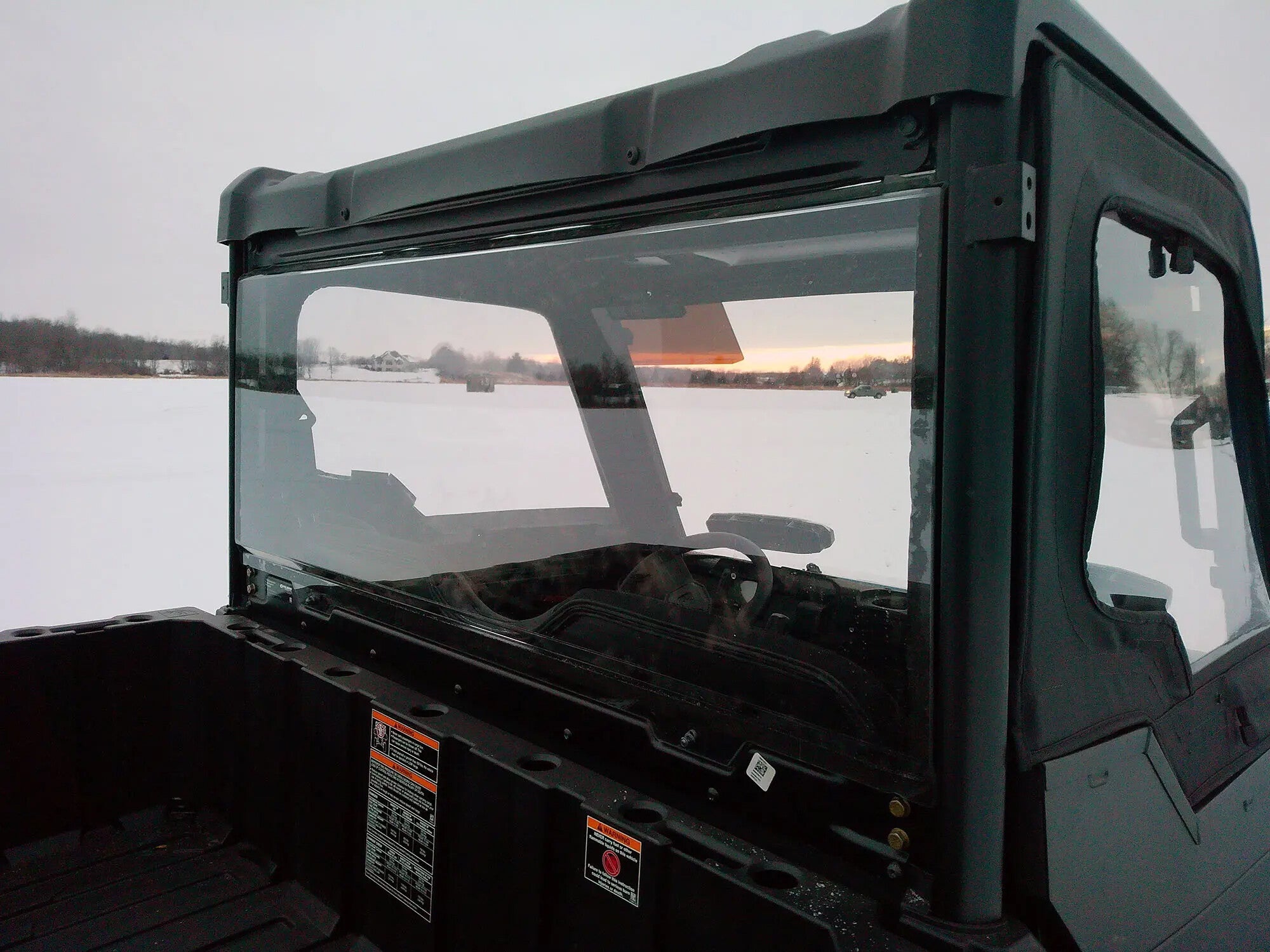POLY REAR WINDSHIELD POL