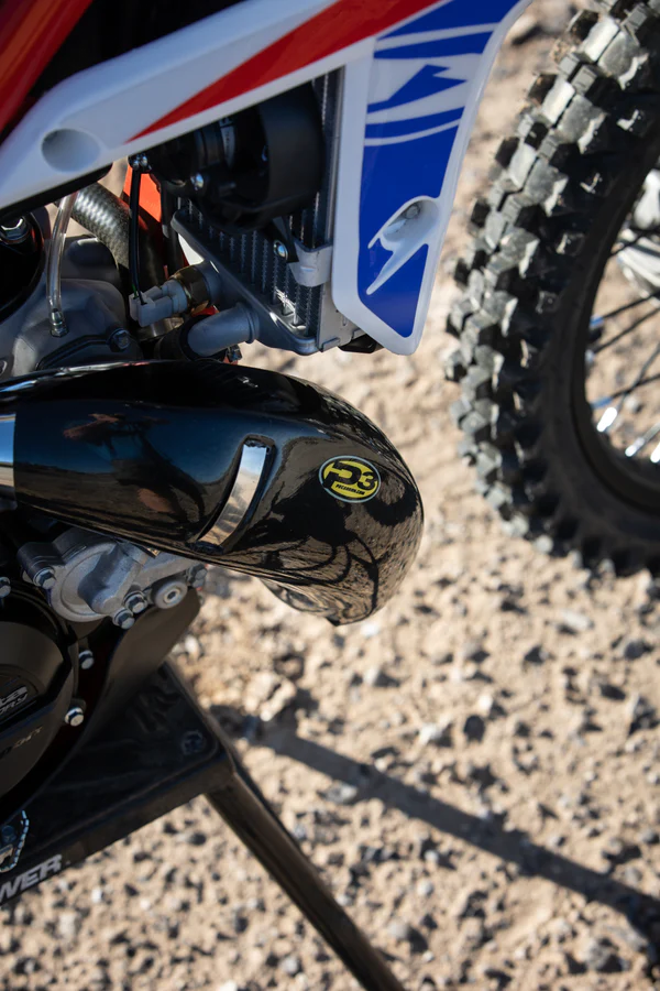 PIPE GUARD CARBON FIBER BETA XTRAINER W/FMF