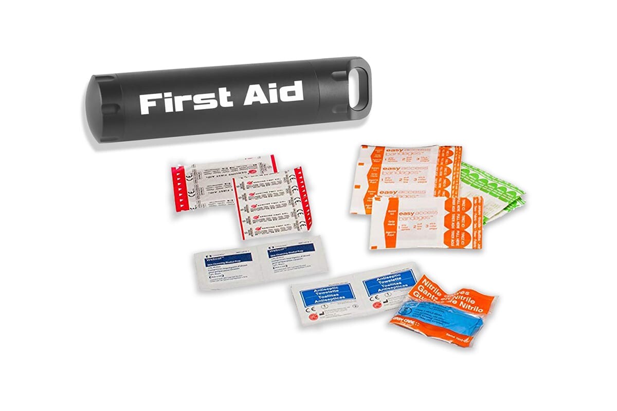 HIDE 'N' GO FIRST AID KIT