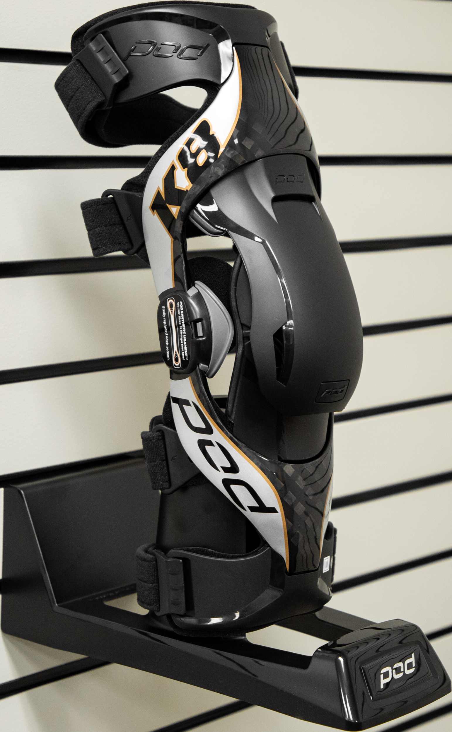 KX SINGLE BRACE DISPLAY BLACK