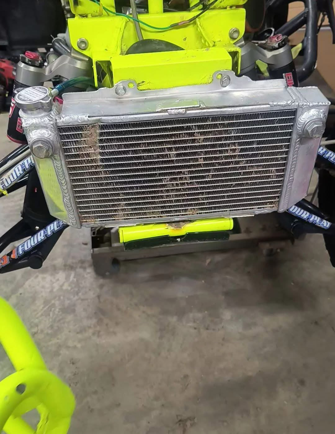 Oversized Radiator - DRR/Apex