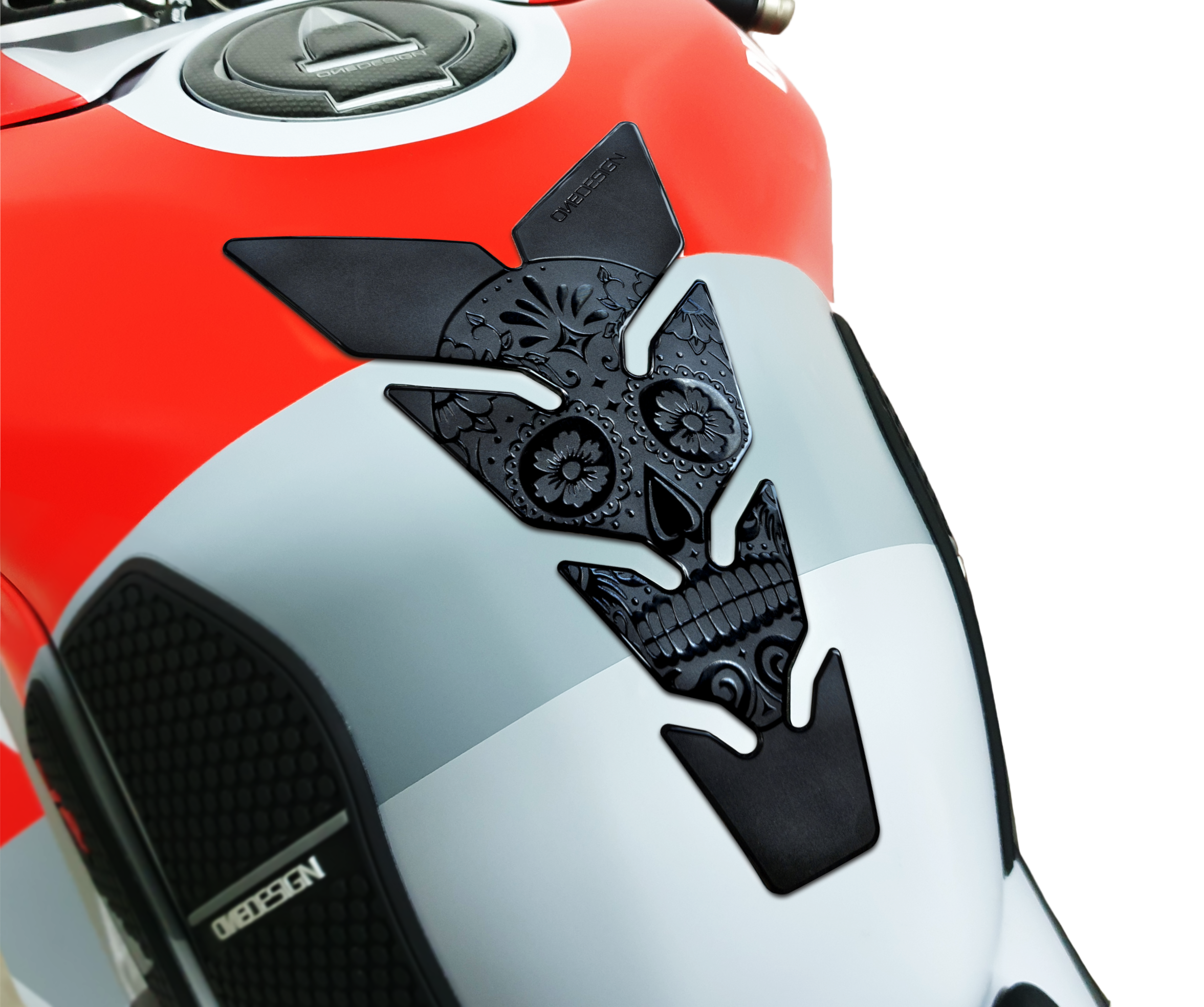 ULTRA-THIN TANK PAD SKULL BLACK