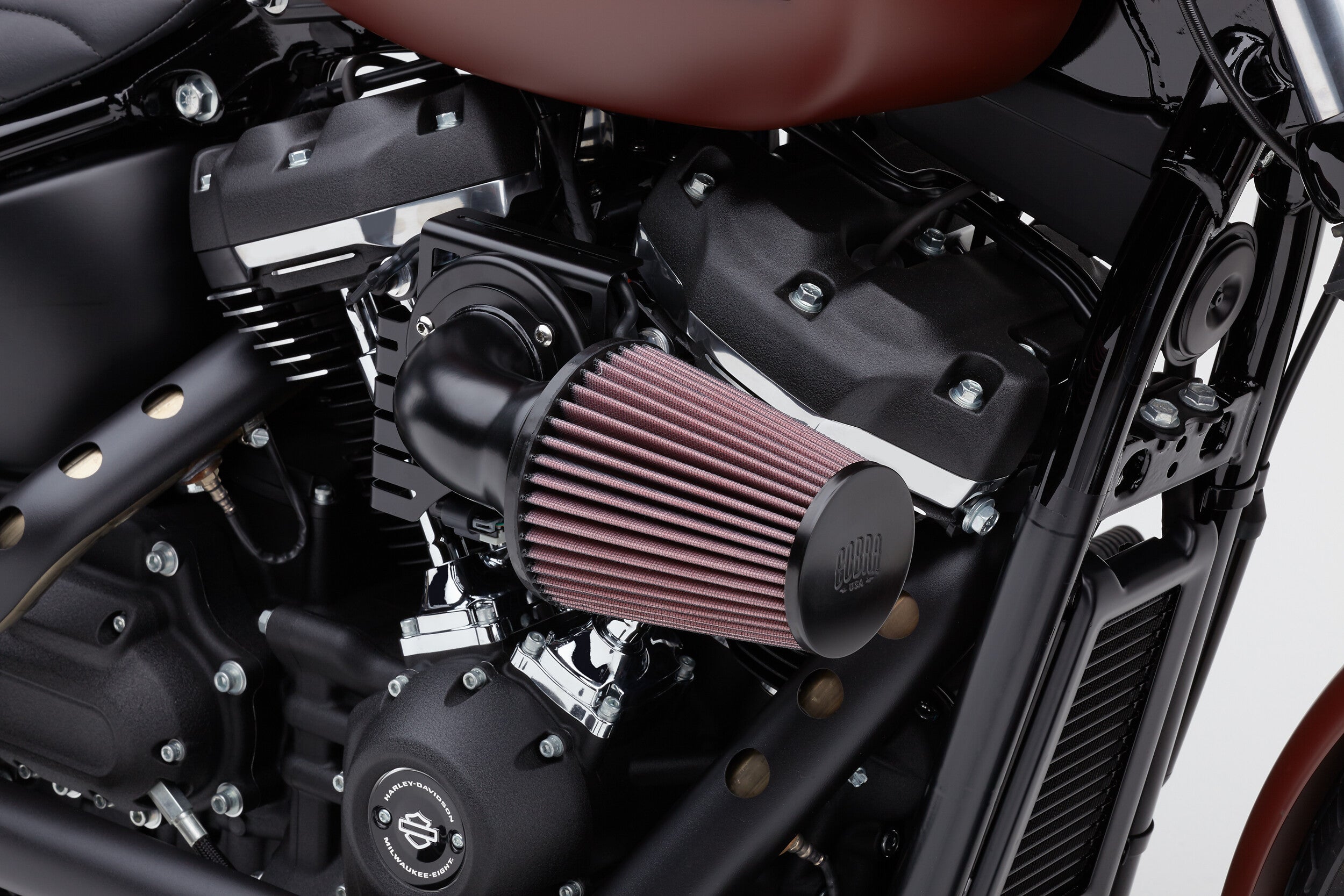 CONE AIR INTAKE SYSTEM BLACK / BLACK SOFTAIL 18-25