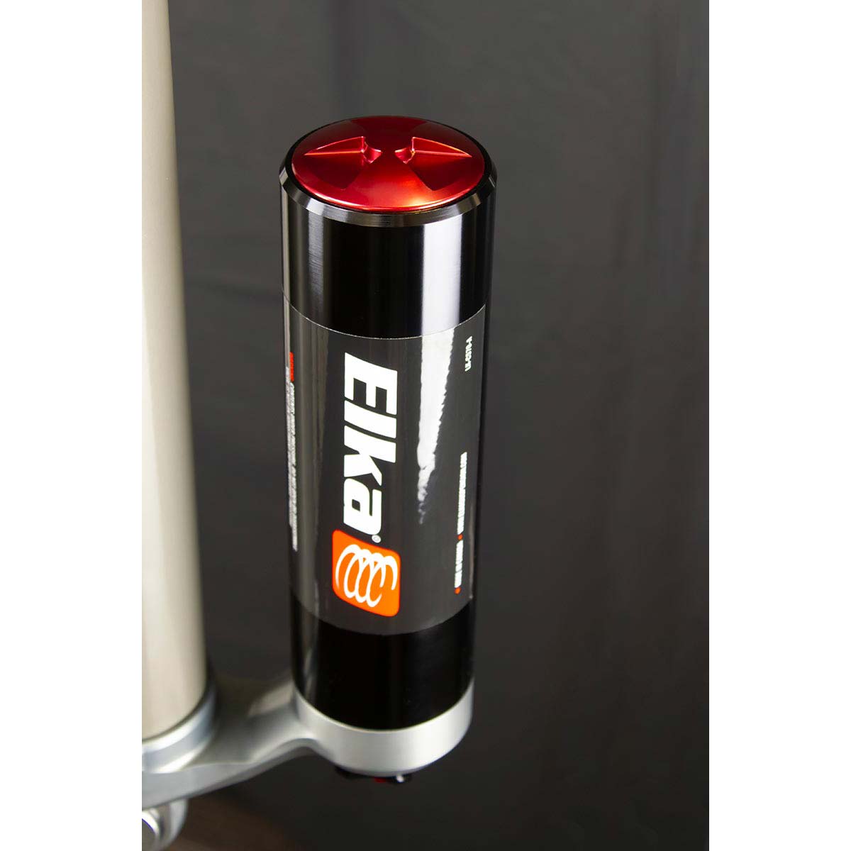 REAR 2.5 DC RESERVOIR - CHEVROLET / GMC 1500